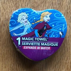 NEW Disney’s Frozen Magic Towel Wash Cloth